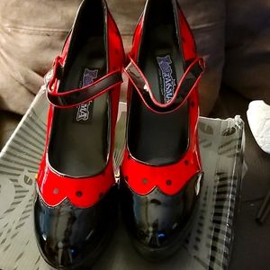 Size 9 Funtaisma shoes black and red ladybug